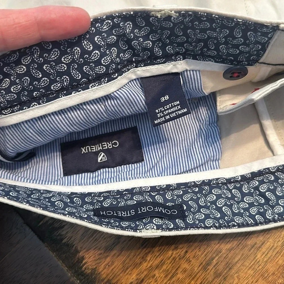 Cremieux shorts size 38” waist. EUC - Picture 2 of 3